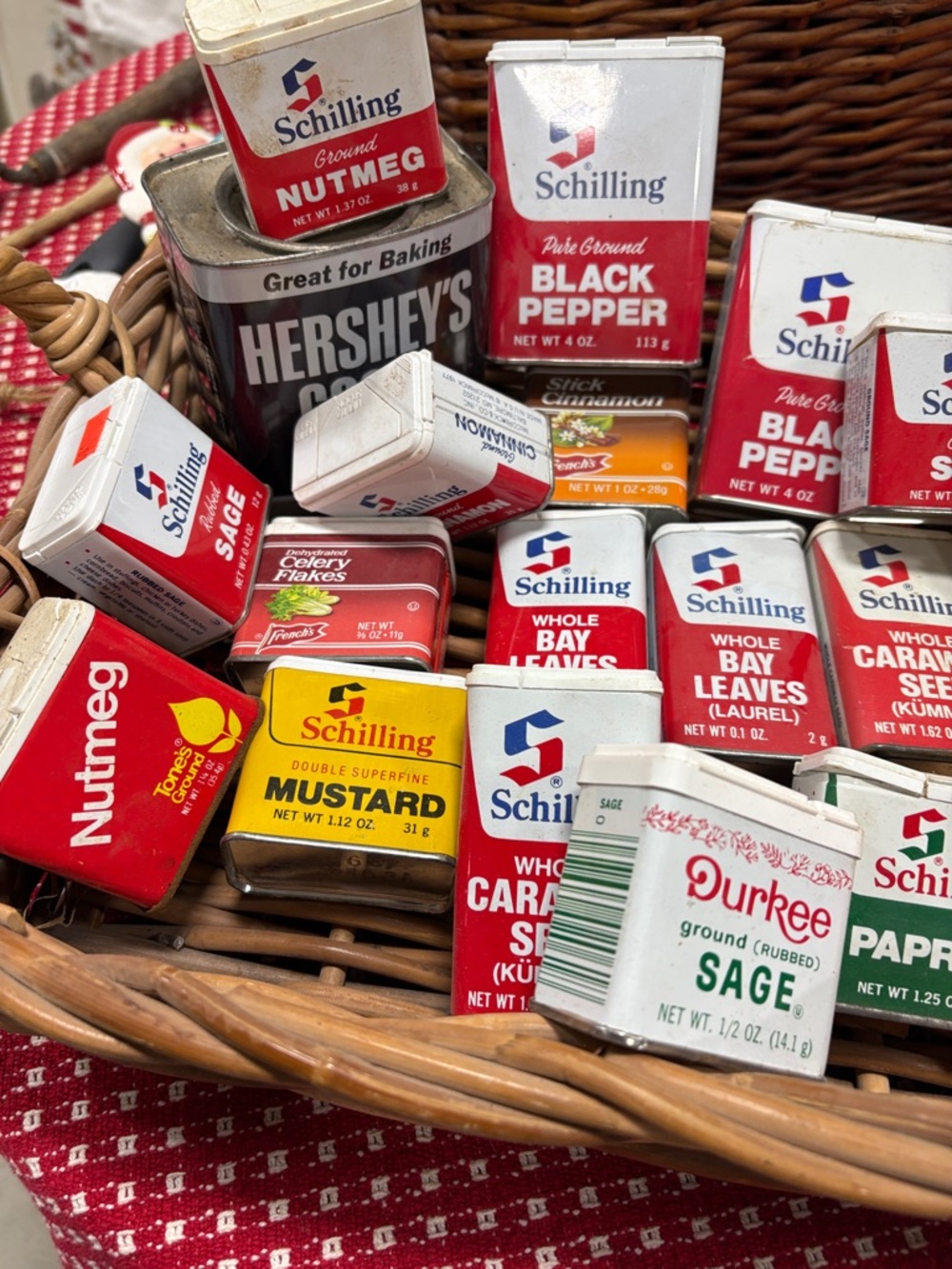 Vintage Schilling Spice Tin Lot - Red & White Labels - Picture 3 of 3